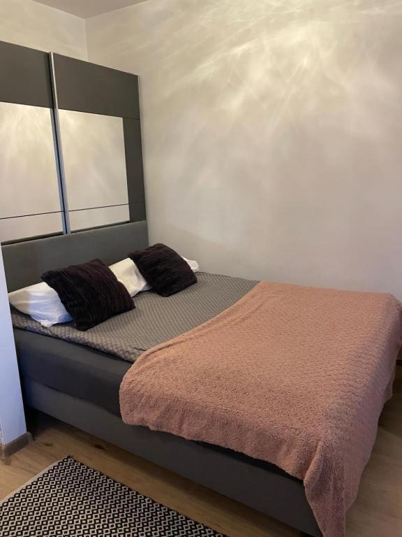 Channel Na Wspolnej Centrum Deptak Pkp Pks Garaz Podziemny-zameldowanie -wymeldowanie Bez Kontaktowe Apartment *